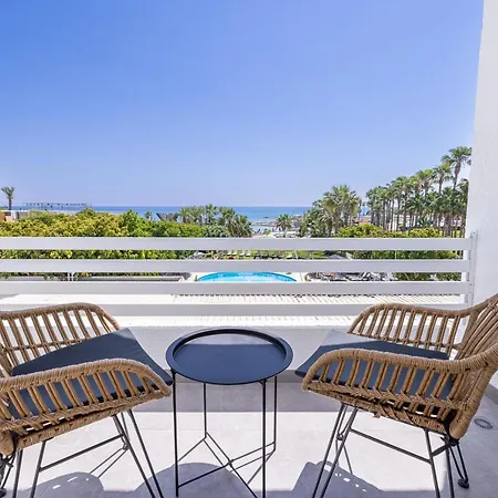 Ksquared Apartamento Protaras